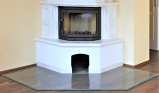 Glass for fireplaces, glass for heating